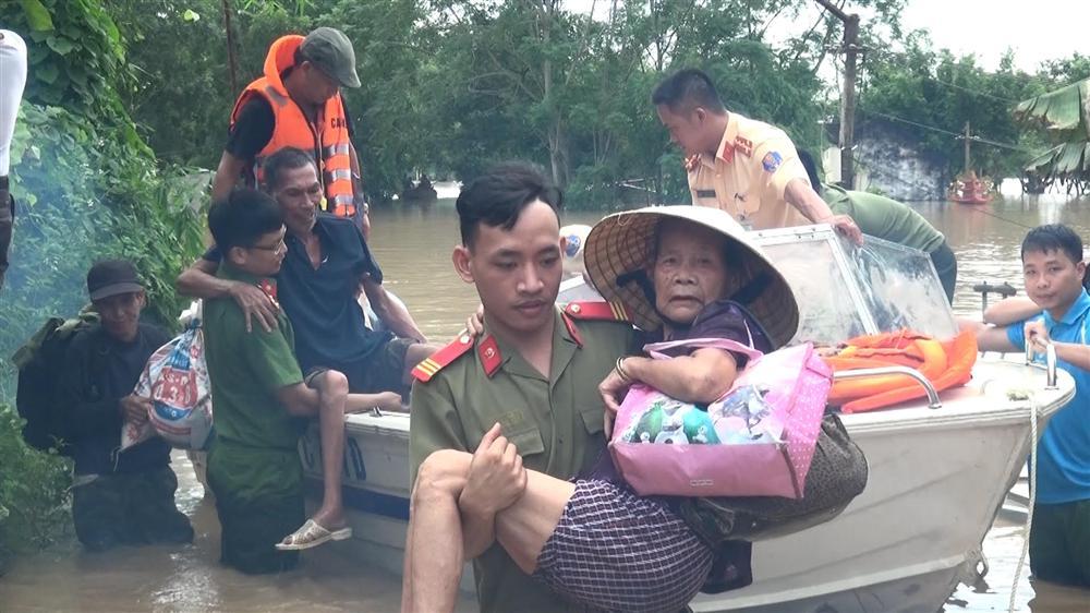 Sơn La nước lút mái nhà, vớt thi thể ở xã Chim Vàng-8