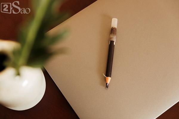 Ngắm chiếc túi hàng hiệu đắt nhất, lạ kỳ nhất của chân dài đình đám số 1 showbiz Mai Ngô-8