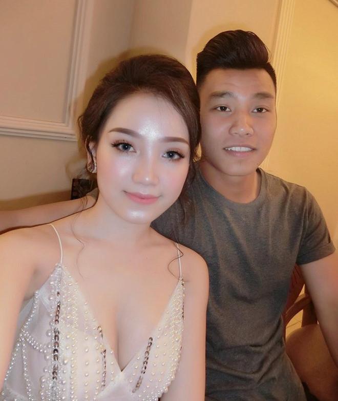 Bạn gái của các cầu thủ đồng loạt gửi lời chúc tới Olympic Việt Nam-5