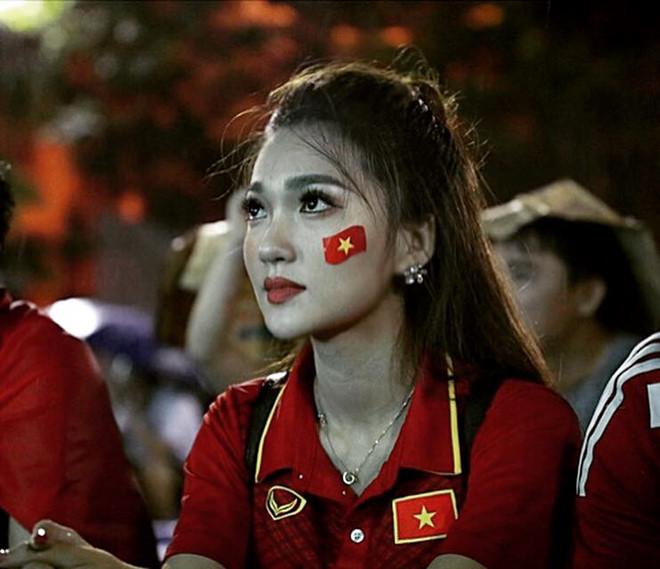 Bạn gái của các cầu thủ đồng loạt gửi lời chúc tới Olympic Việt Nam-6