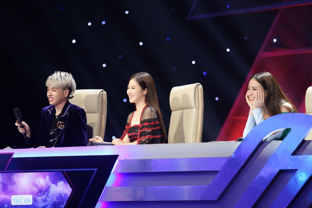 Đức Phúc hiểu nhầm học trò Hương Tràm hát nhép vì trình diễn quá tốt-1