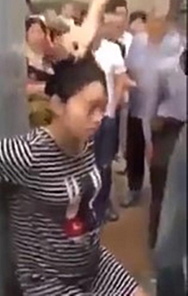 Không nấu cơm trưa, vợ mang thai 7 tháng bị chồng trói vào cột đánh đập dã man-1