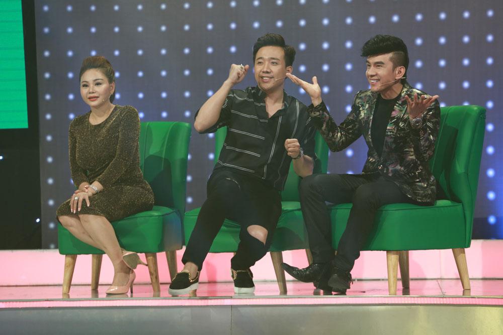 Trấn Thành khóc nấc khi kể chuyện Hồng Ngọc hi sinh sự nghiệp vì gia đình-1