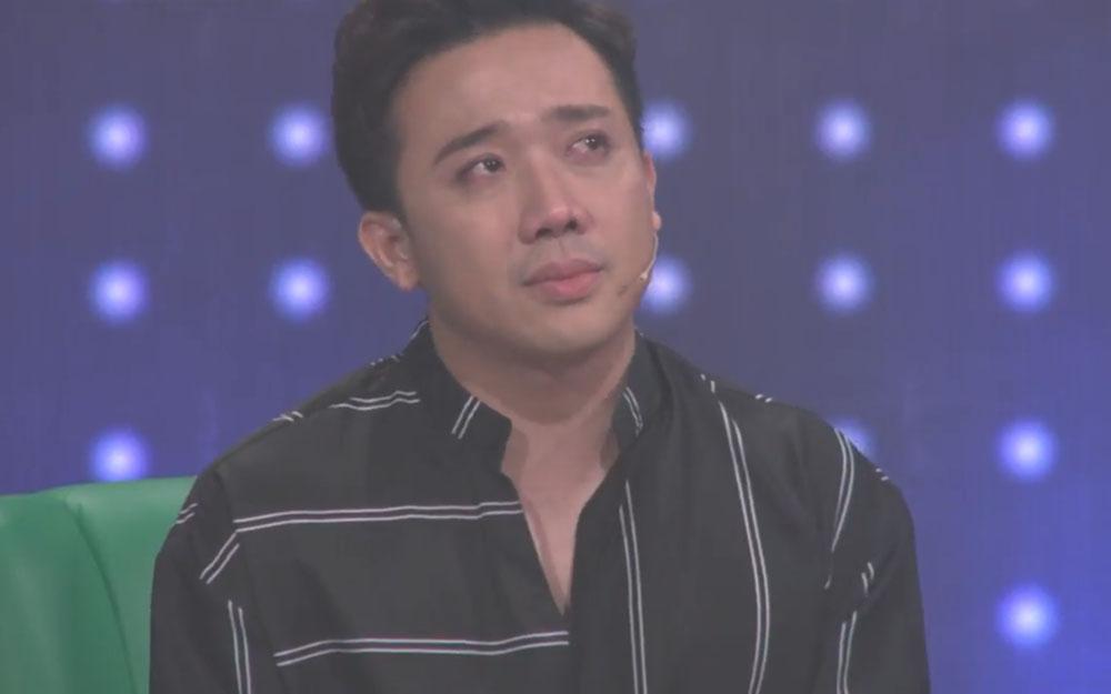 Trấn Thành khóc nấc khi kể chuyện Hồng Ngọc hi sinh sự nghiệp vì gia đình-4