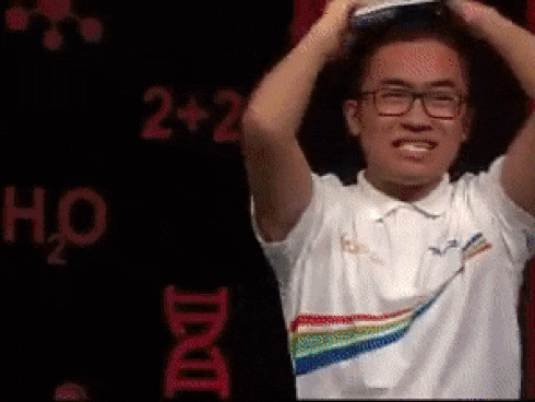 10X gây bão mạng với màn múa quạt tại Đường lên đỉnh Olympia là ai?-4