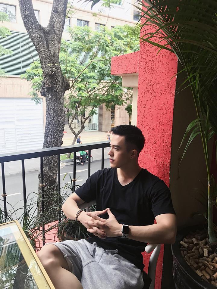 Hiếm khi khoe bạn gái nhưng cứ mỗi lần xuất hiện, Phan Thành lại tình bể bình với Xuân Thảo-5