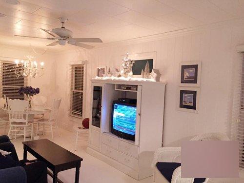 Các hot mom đình đám Elly Trần, Huyền Baby giàu cỡ nào?-5