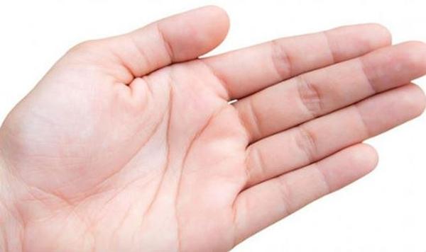 Đây là bàn tay của người phụ nữ có số vượng phu, cuộc sống luôn gặp nhiều may mắn-4