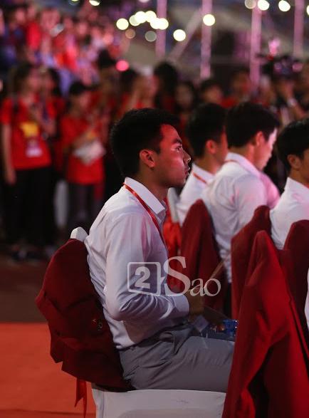 Loạt khoảnh khắc hậu trường cực lầy lội chưa từng công bố của U23 Việt Nam khi tham dự lễ mừng công ở Mỹ Đình-5