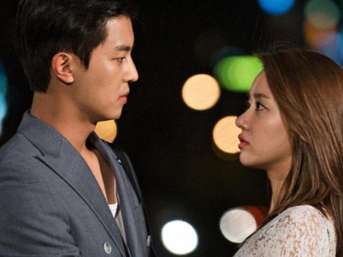 Ngày về ra mắt, choáng váng khi chứng khiến sự thật về cô bạn gái ‘giả nghèo giả khổ’