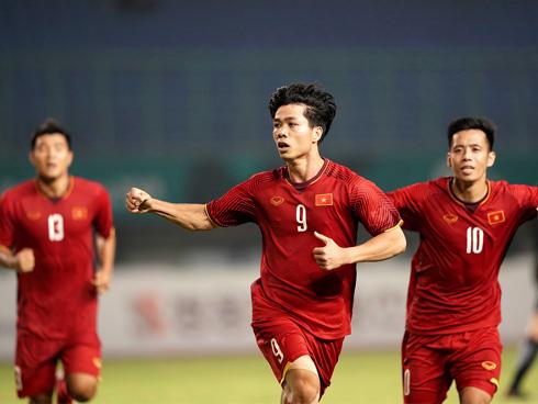 Dù tuột huy chương tại ASIAD 18, sức nóng U23 Việt Nam vẫn nhấn chìm làng showbiz suốt 7 ngày qua