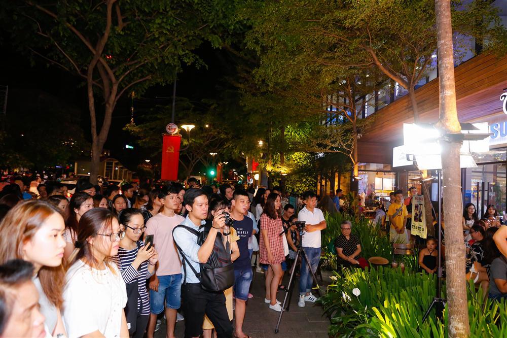 Siêu phẩm của Thái Hòa cán mốc 1 triệu lượt xem cùng doanh thu 70 tỷ đồng-2