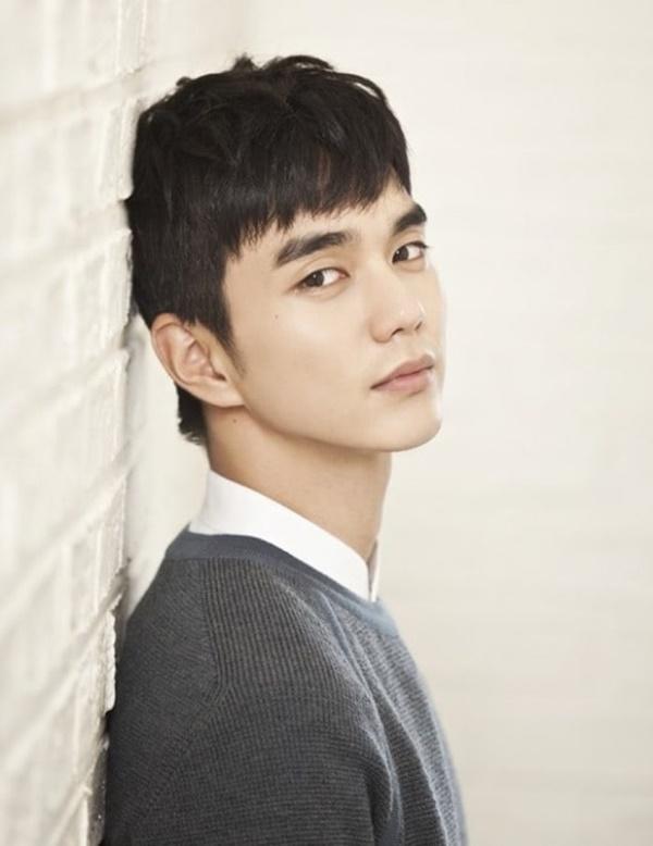 Nam thần vạn người mê Yoo Seung Ho tái xuất màn ảnh nhỏ cùng Jo Bo Ah trong phim truyền hình mới-2