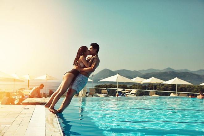 Liên tục khoe hôn bạn trai Việt kiều, Ngọc Thảo của hiện tại đã cởi mở trong yêu đương hơn rồi-1