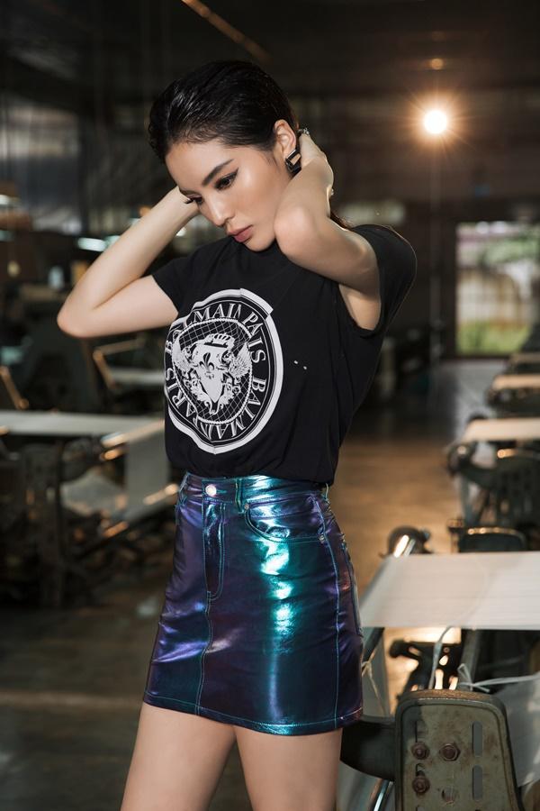 Mỗi lần ngồi ghế nóng, Kỳ Duyên lại rút ví tiền tỷ chi cho đồ hiệu không hề run tay-7