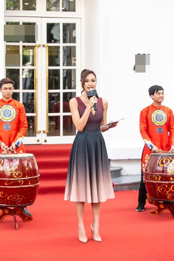 Oan gia trái chủ với Hương Giang Idol vừa dứt, NTK Hà Duy lại bị tố đạo nhái váy nước ngoài-3