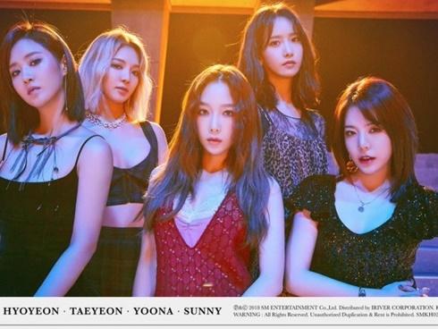 Clip hot: Chẳng thấy ai rượt đuổi nhưng 5 nàng SNSD Oh!GG vẫn chạy loạn xạ trong MV mới nhất 'Lil’ Touch'