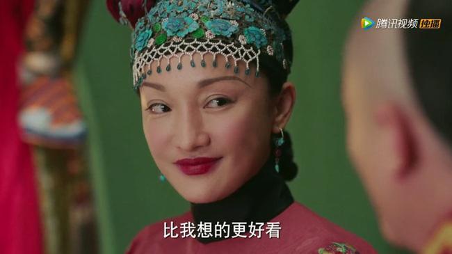 SAO MAKE OVER: Phạm Hương trang điểm như dọa ma - Minh Hằng cằm nhọn tam giác ngược đáng sợ-7