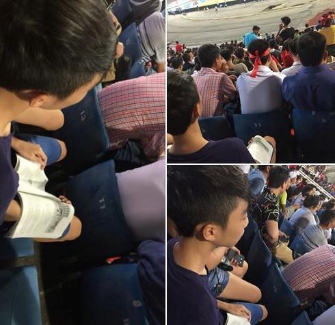 Nam sinh dự lễ khai giảng vẫn mang sách vở đi học bài-2