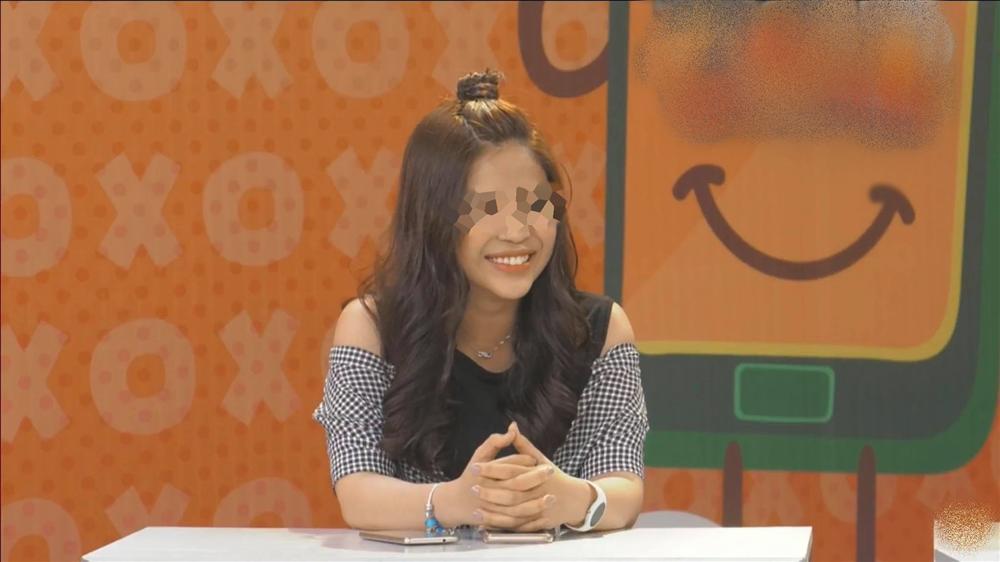 Bị đồn bán dâm giá trăm triệu/ lượt, có ai ngờ MC C.V ở lại sở hữu gương mặt và style chân phương đến thế-7