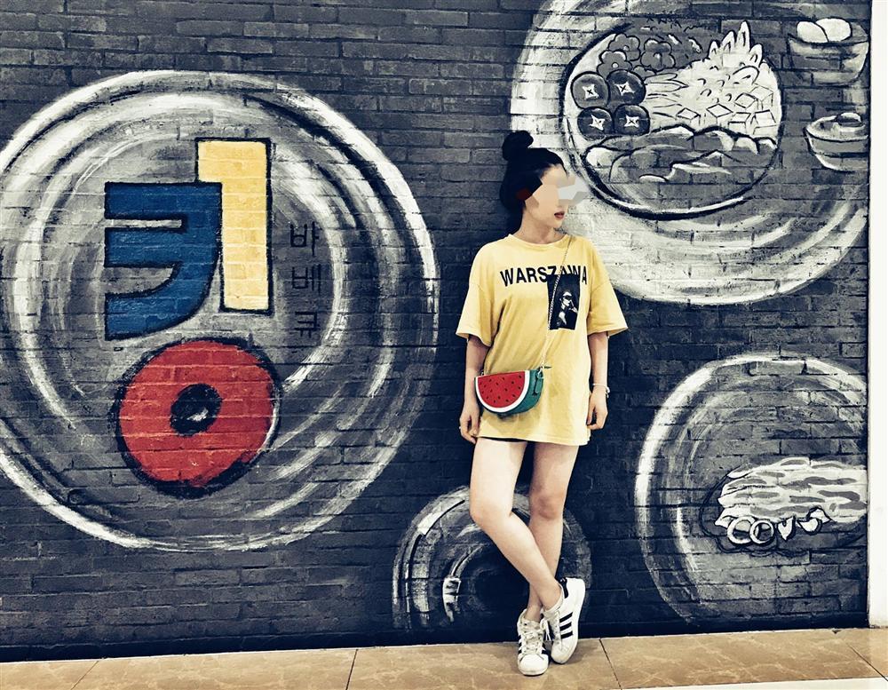 Bị đồn bán dâm giá trăm triệu/ lượt, có ai ngờ MC C.V ở lại sở hữu gương mặt và style chân phương đến thế-11