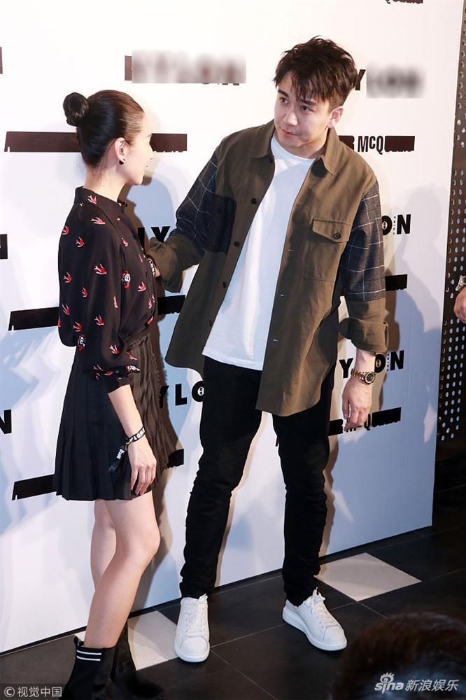 Phú Sát hoàng hậu Đổng Khiết xuất hiện rạng rỡ sau scandal bị tố nấm độc-2