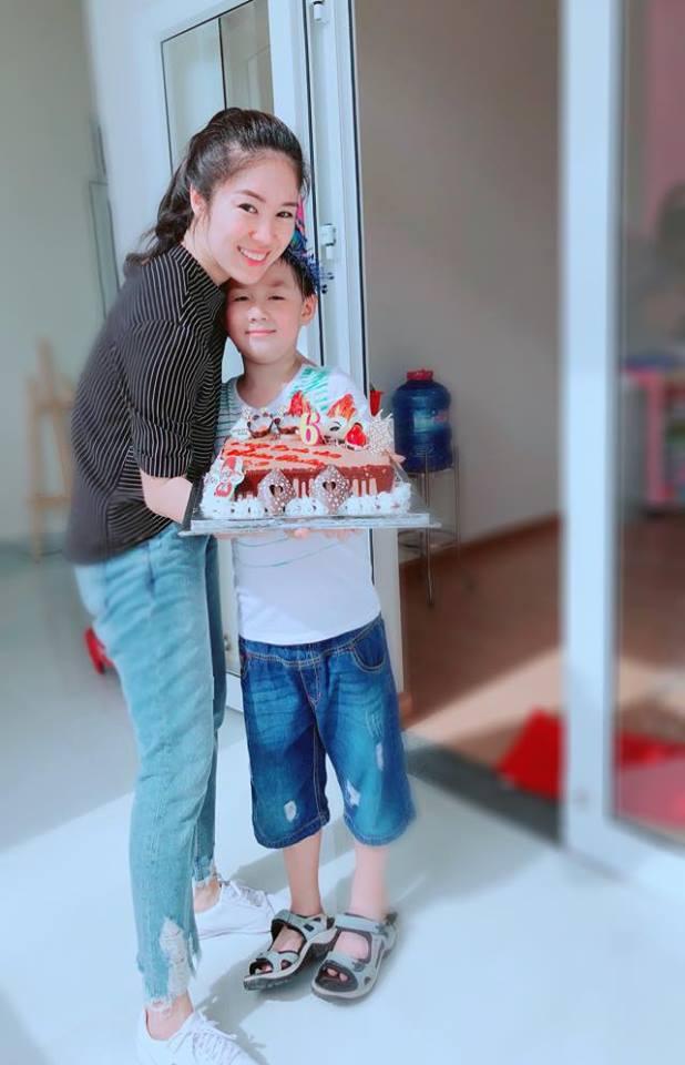 Á hậu Tú Anh nhắn nhủ lời ngọt ngào tới ông xã điển trai-9