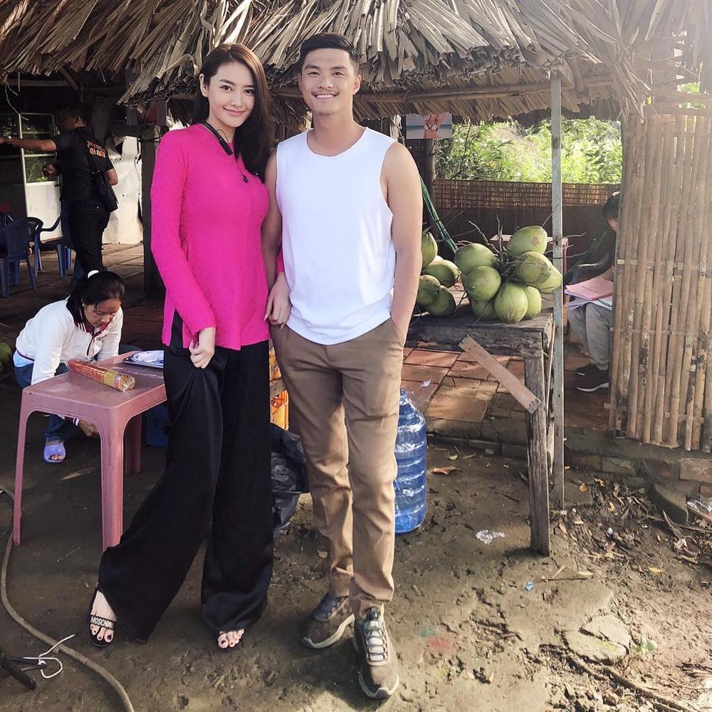 Á hậu Tú Anh nhắn nhủ lời ngọt ngào tới ông xã điển trai-10