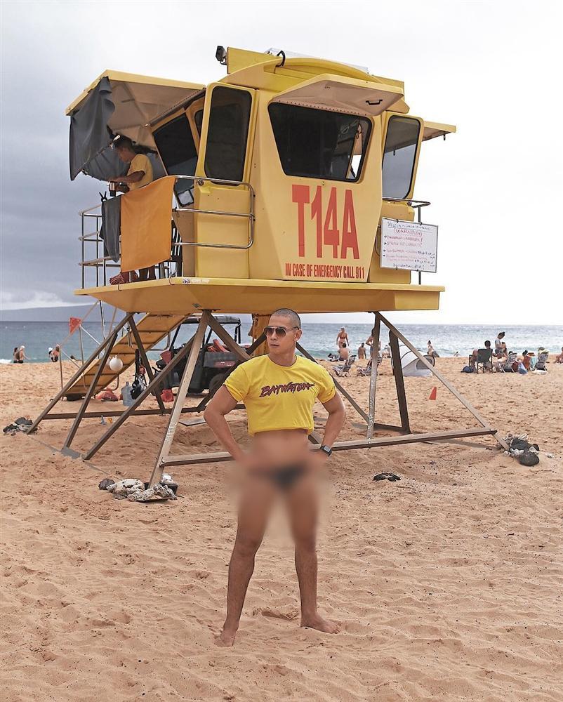 Ai bảo chỉ có chị em showbiz nghiện khoe thân, cứ gặp Quốc Thiên - Hoàng Ku sẽ biết thế nào là tắt điện-13