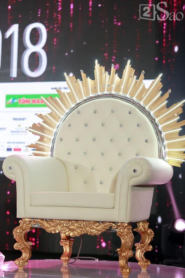 Đỗ Mỹ Linh: Tôi muốn đội vương miện hoa hậu thêm vài năm nữa-11