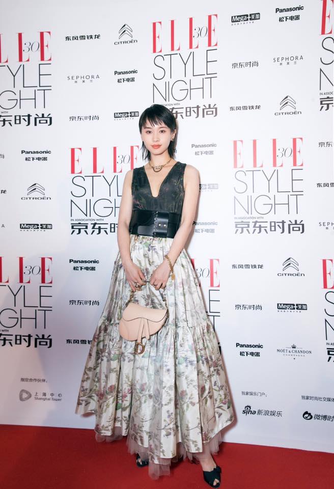 Thảm đỏ ELLE: Nguỵ Anh Lạc Ngô Cẩn Ngôn bị dìm hàng giữa rừng mỹ nhân Angela Baby, Dương Mịch-6