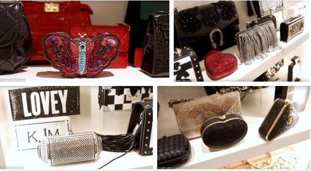 Lóa mắt với tủ quần áo toàn đồ hiệu sang chảnh của bà mẹ 62 tuổi hot nhất Hollywood-5