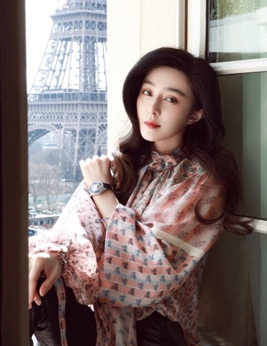 Loạt báo nổi tiếng Hàn Quốc đăng tin Phạm Băng Băng chính thức bị giam giữ sau scandal tham nhũng, trốn thuế-1