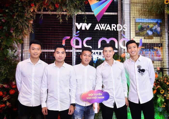 Nhã Phương, Bảo Thanh rạng rỡ trên thảm đỏ VTV Awards 2018-4