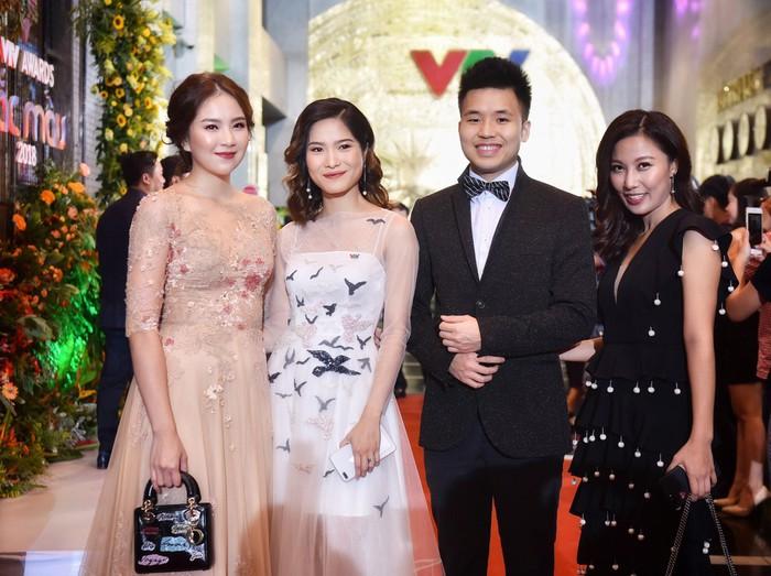 Nhã Phương, Bảo Thanh rạng rỡ trên thảm đỏ VTV Awards 2018-5