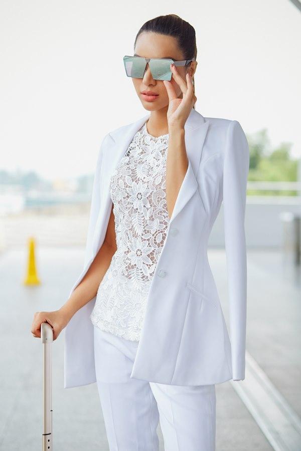 Khả Trang mang tận 10 vali lên đường thi Siêu mẫu quốc tế 2018-11