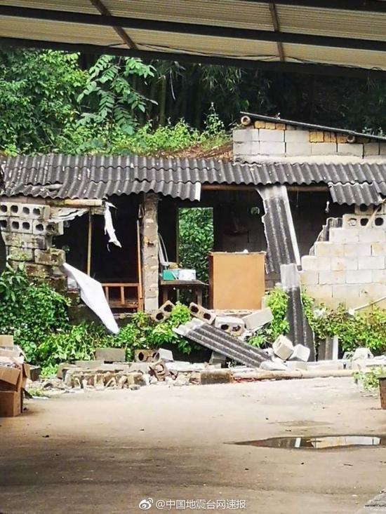 Cảnh tan hoang sau động đất 5,9 độ Richter tại Trung Quốc ảnh hưởng tới Việt Nam-1