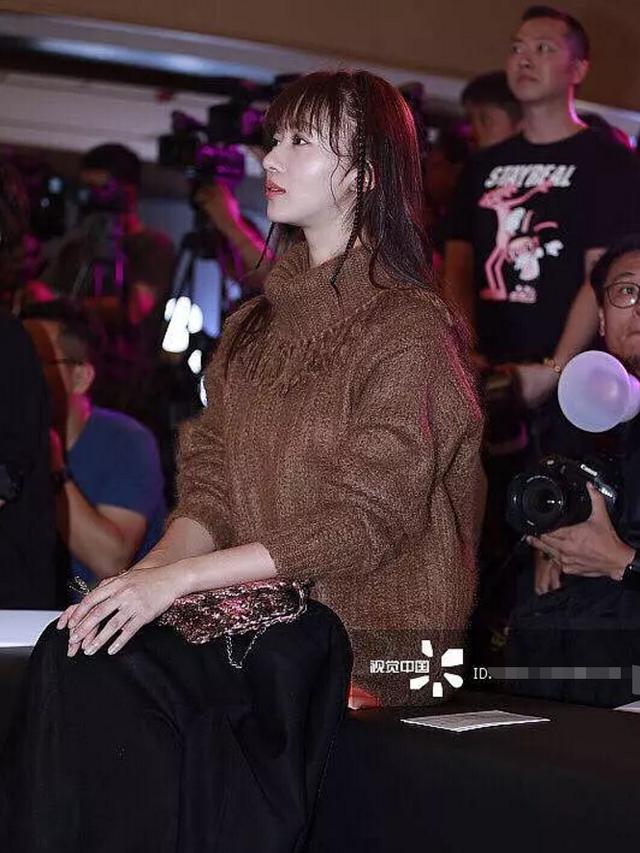 Liên tục bị dìm hàng khi dự sự kiện, Nguỵ Anh Lạc Ngô Cẩn Ngôn lại được khen khi chụp camera thường-7