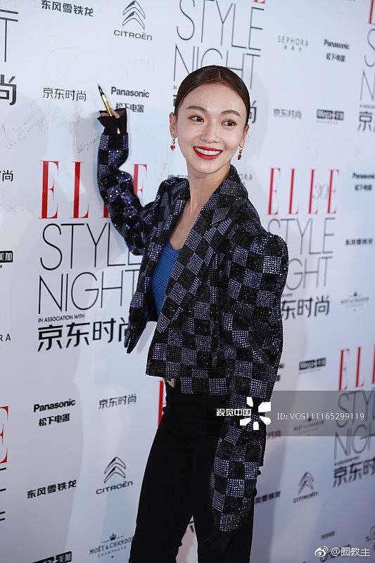 Liên tục bị dìm hàng khi dự sự kiện, Nguỵ Anh Lạc Ngô Cẩn Ngôn lại được khen khi chụp camera thường-8