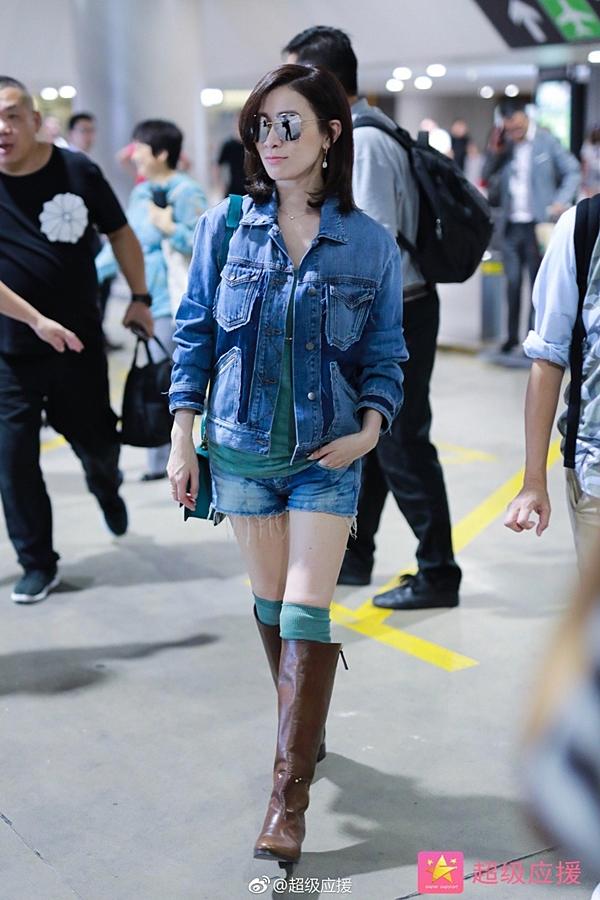 Fan rụng tim với nhan sắc đỉnh cao của Nhàn Phi - Xa Thi Mạn ở tuổi U50-1