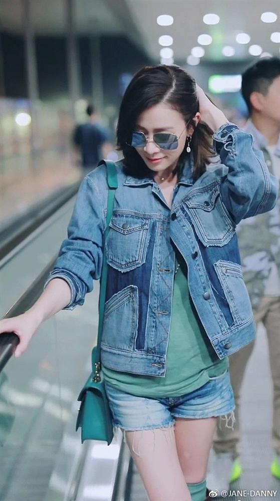 Fan rụng tim với nhan sắc đỉnh cao của Nhàn Phi - Xa Thi Mạn ở tuổi U50-6