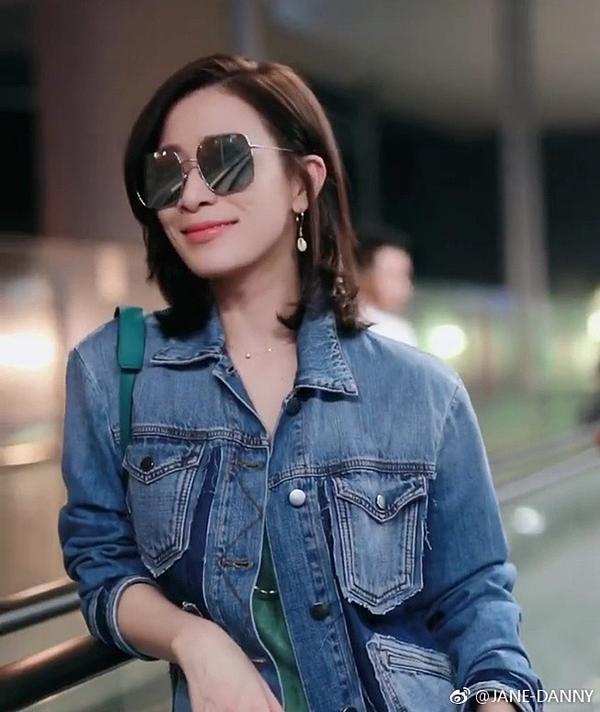 Fan rụng tim với nhan sắc đỉnh cao của Nhàn Phi - Xa Thi Mạn ở tuổi U50-7