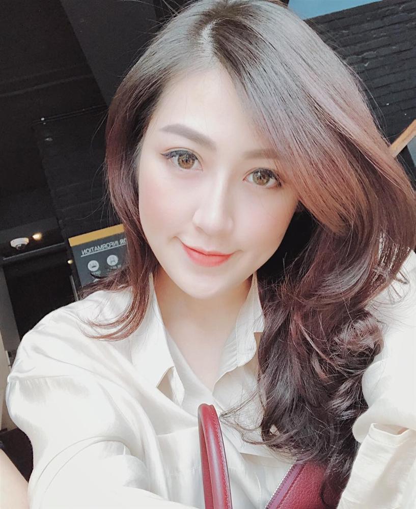 Á hậu Huyền My tự nhắc nhở bản thân vì dạo này sống ảo hơi nhiều-10