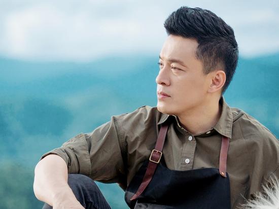 Lam Trường bất ngờ tiết lộ bí kíp 'hack' 44 tuổi mà trông như 24 tuổi