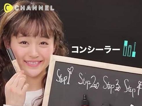 Học gái xinh Nhật Bản cách thoa son đỏ đạt chuẩn để môi mềm luôn căng mọng, hấp dẫn