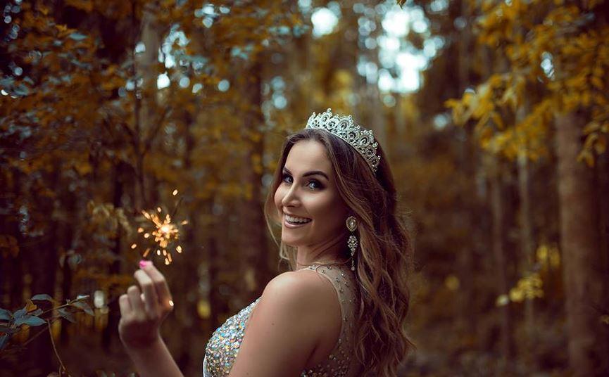 Người đẹp thay thế Á hậu Thư Dung khi bị tước danh hiệu là ai?-5