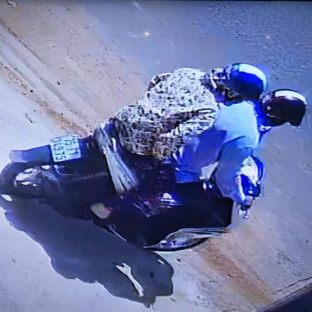 Tuyệt chiêu thổi tiền của cặp đôi bất hảo-2