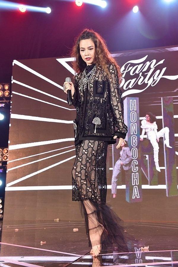 TOP SAO XẤU: Đức Phúc lên đồ bánh bèo lạc quẻ - Hồ Ngọc Hà dát hàng hiệu vẫn già như trái cà-5