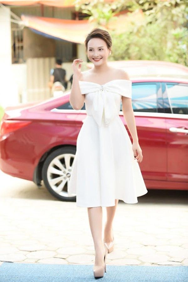 Gái ngành Quỳnh búp bê Thanh Hương cùng Bảo Thanh gây chú ý vì gương mặt khác lạ-6