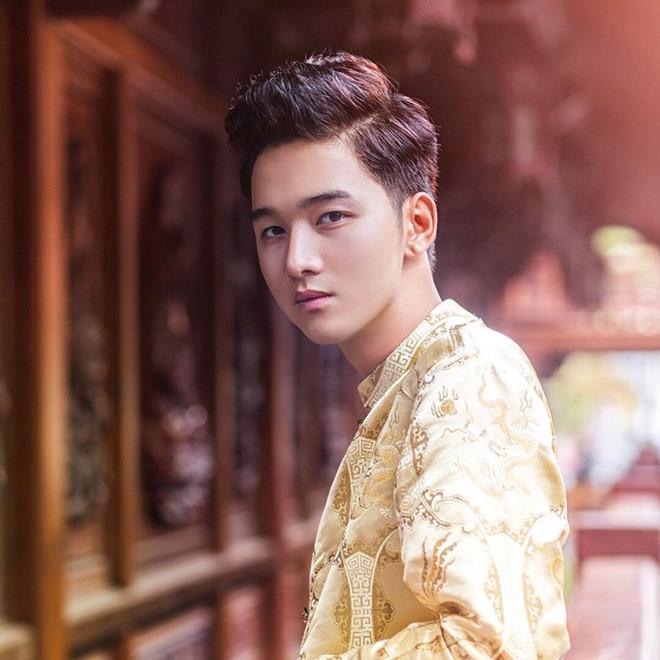 Chàng cảnh sát cơ động cao 1,8 m muốn kết nhiều bạn trên mạng xã hội-4